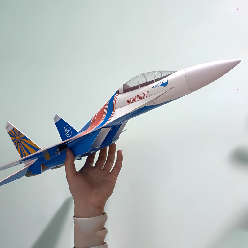 Su-27 Avión de Combate RC con  - Model Kit Expert reseña y precio